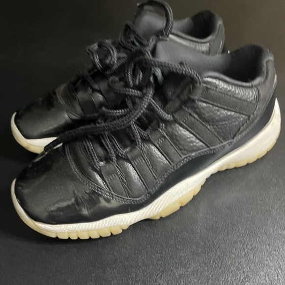 Nike‎ Air Jordan 11 Retro Low GS '72-10' (2022) Size 5.5Y / Women's 7 - Picture 1 of 6